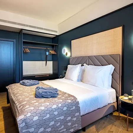 Axis Club Aliados Otel 4*