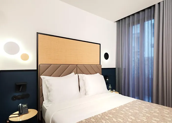 Axis Club Aliados 4* Порту