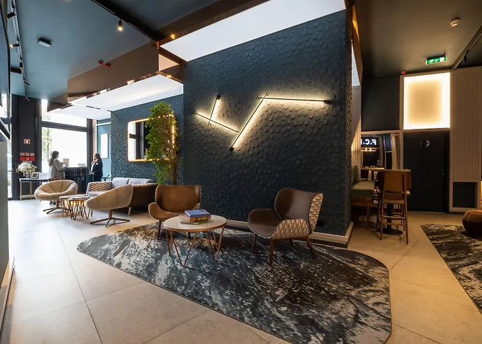 Axis Club Aliados Отель