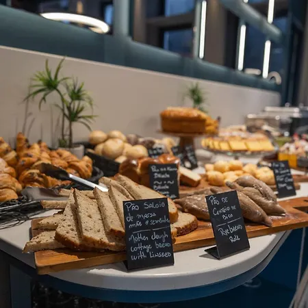 Axis Club Aliados Hotel 4*