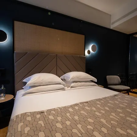 Axis Club Aliados Porto