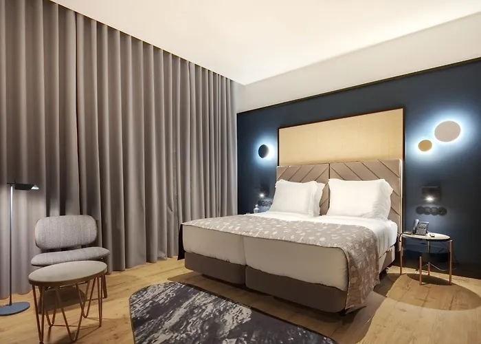 Otel Axis Club Aliados