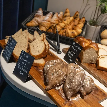 Axis Club Aliados Hotel 4*