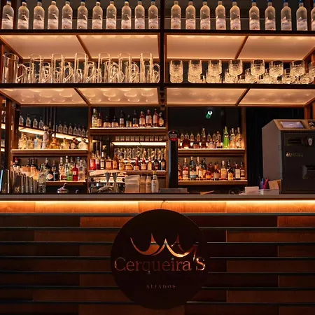 Axis Club Aliados Hotel 4*