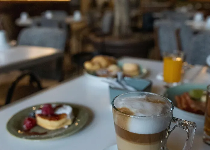 Axis Club Aliados فندق