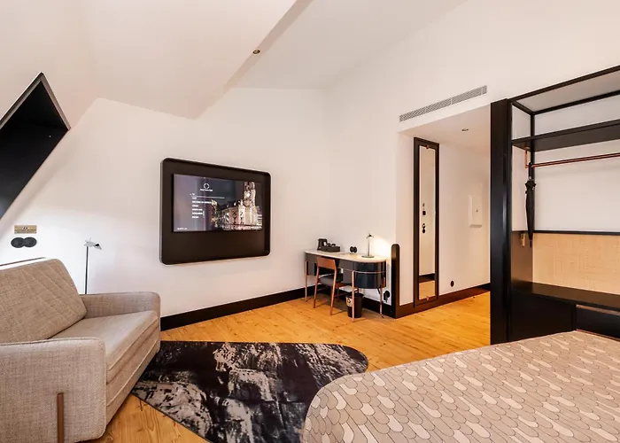 Axis Club Aliados 4* Porto