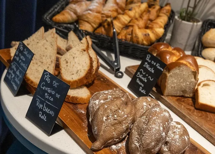 Axis Club Aliados Hotel 4*